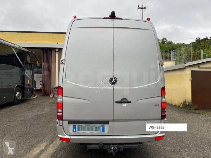 Véhicule utilitaire Mercedes