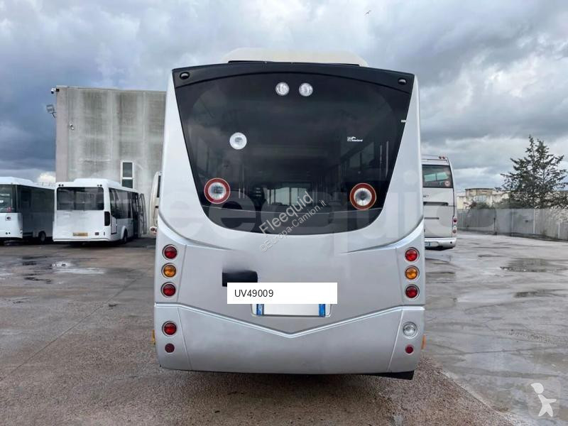 باص Iveco Cacciamali