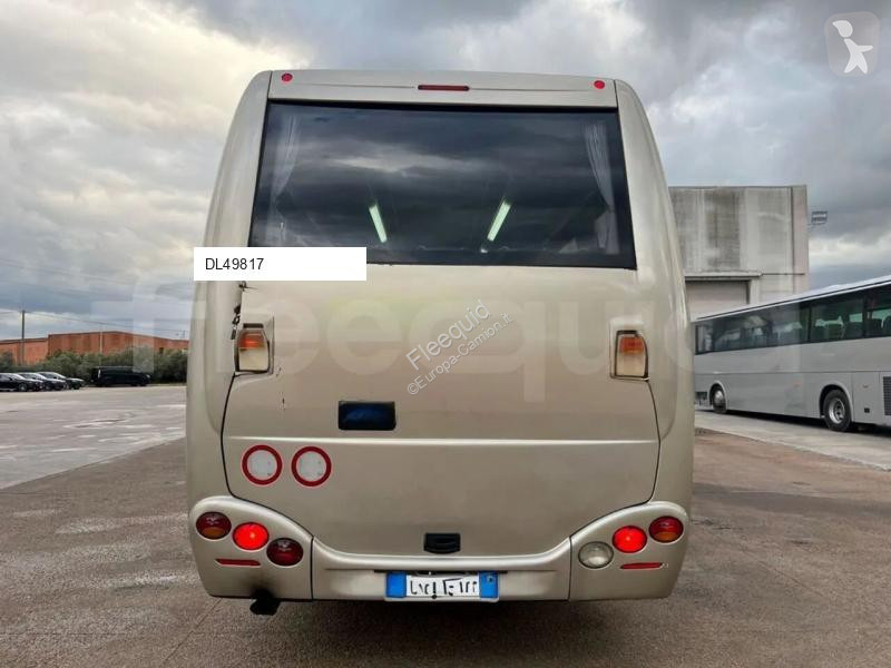 باص Iveco