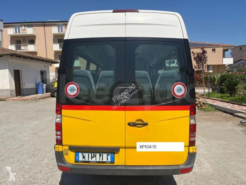 باص Mercedes