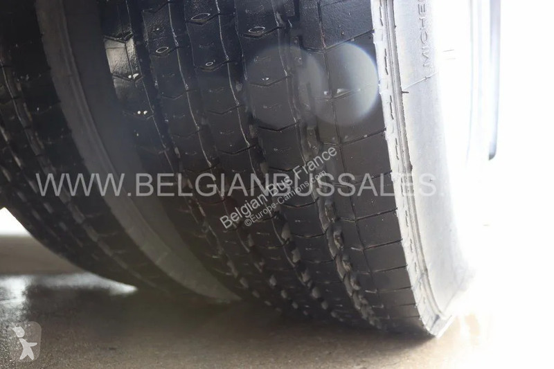 باص Iveco 10.8m Pop / Double middle door / Lift...