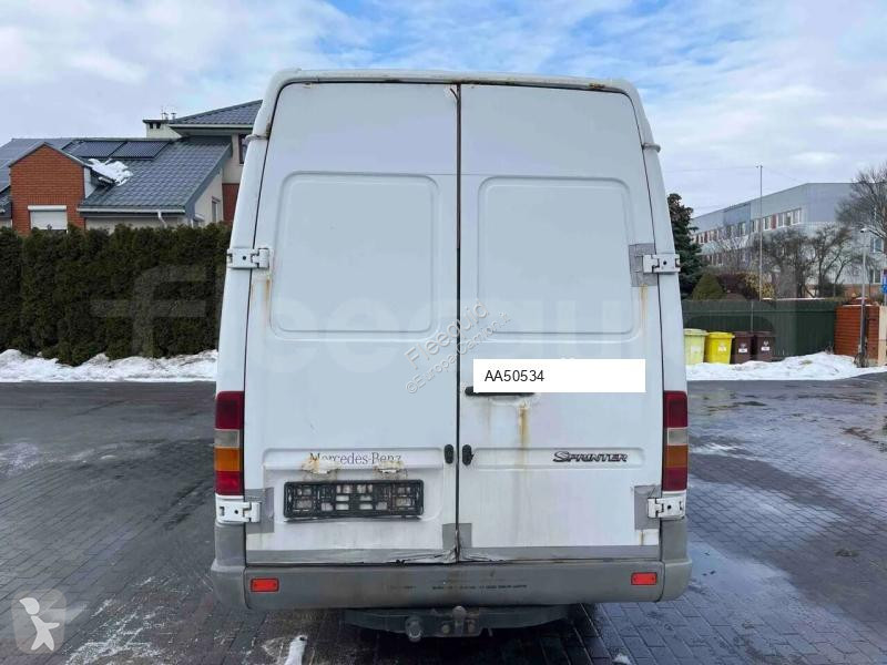Véhicule utilitaire Mercedes