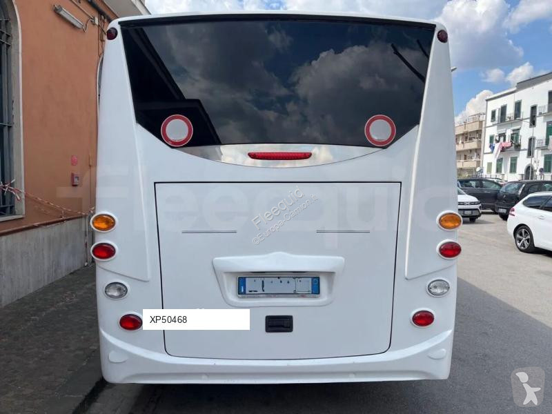 Autobús Mercedes 818