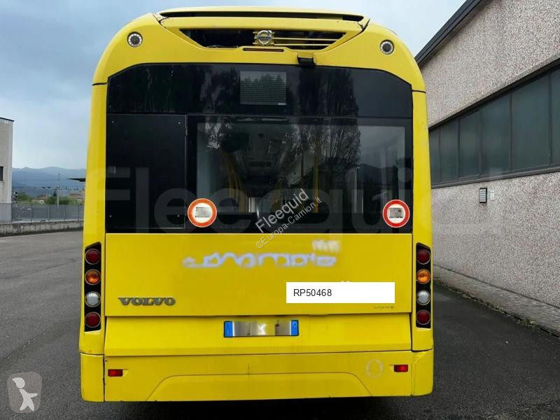 باص Volvo 7900
