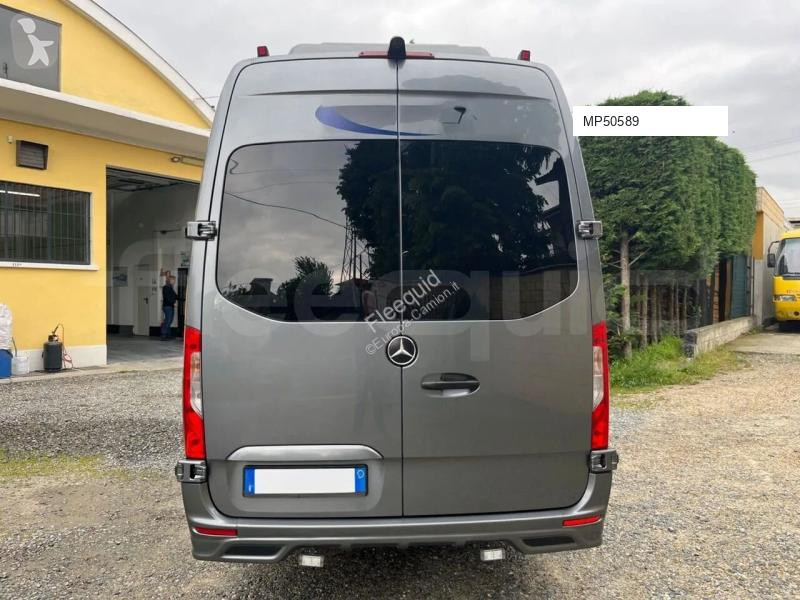 Лекотоварен автомобил Mercedes