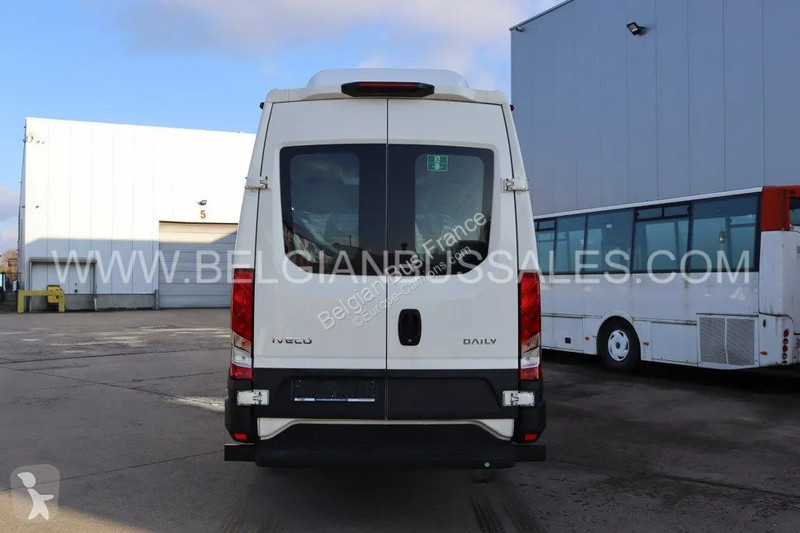 باص Iveco / 7.6m / Automatic / A65C18