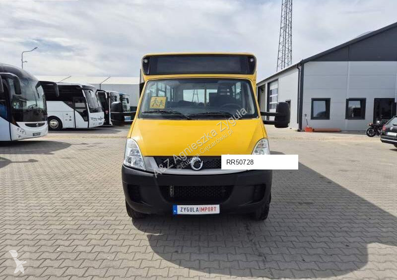 Градски автобус Iveco APTINEO 65J17