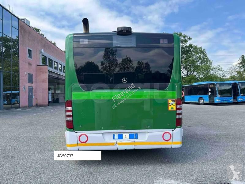 Autobuz Mercedes