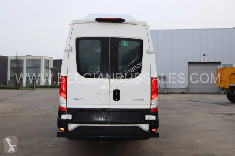Véhicule utilitaire Iveco / 7.6m / Automatic /...