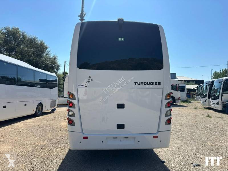 باص Isuzu Turquoise