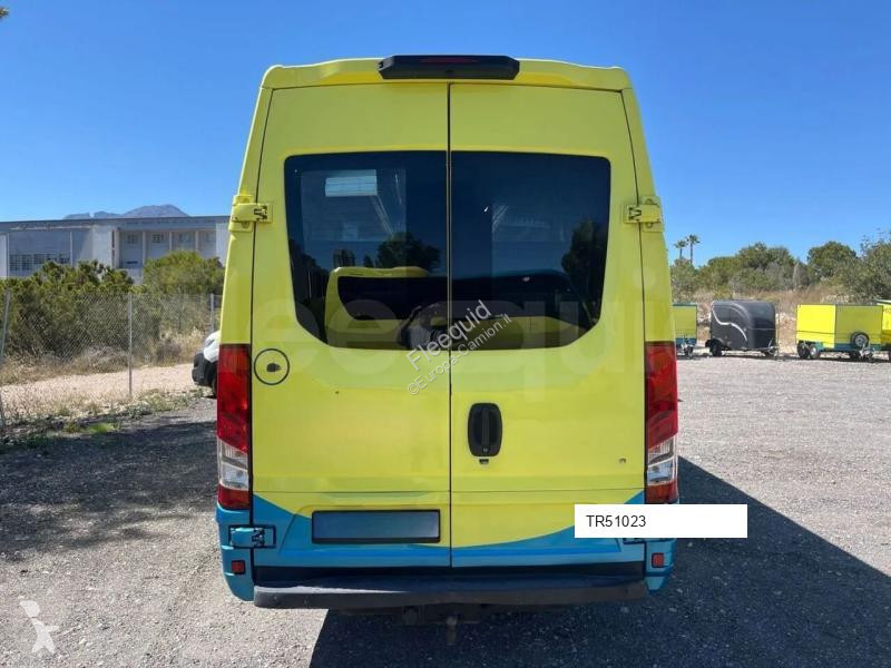 باص Iveco Ferqui