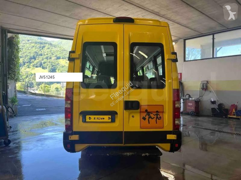 باص Iveco