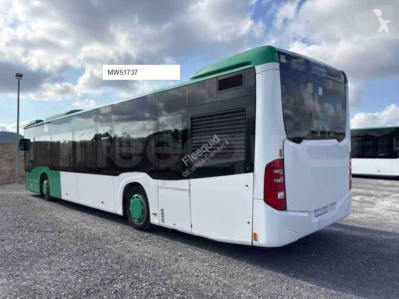 باص Mercedes