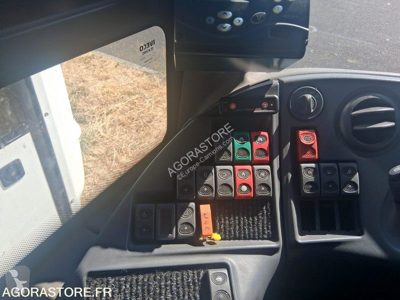باص Irisbus RECREO