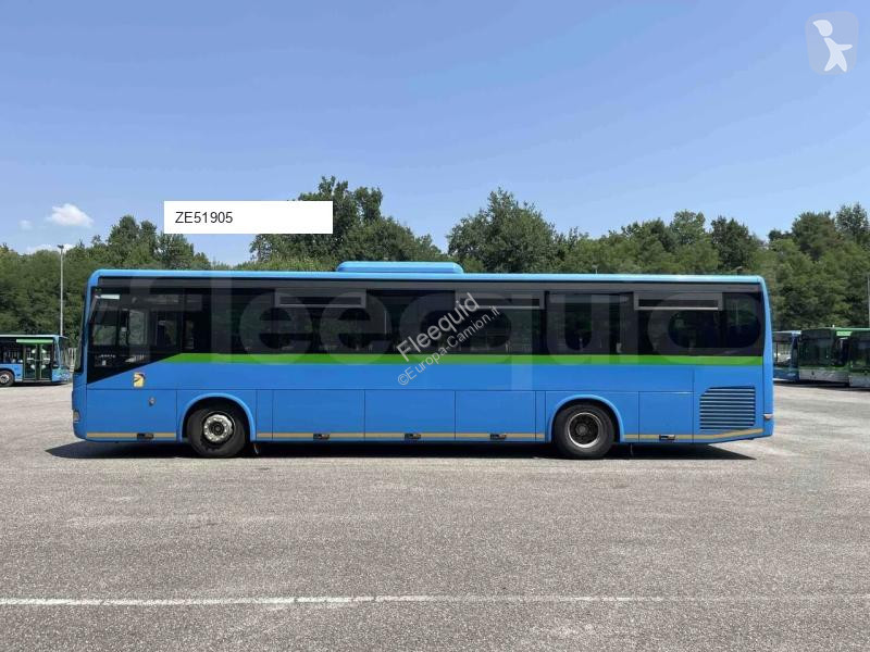 باص Iveco
