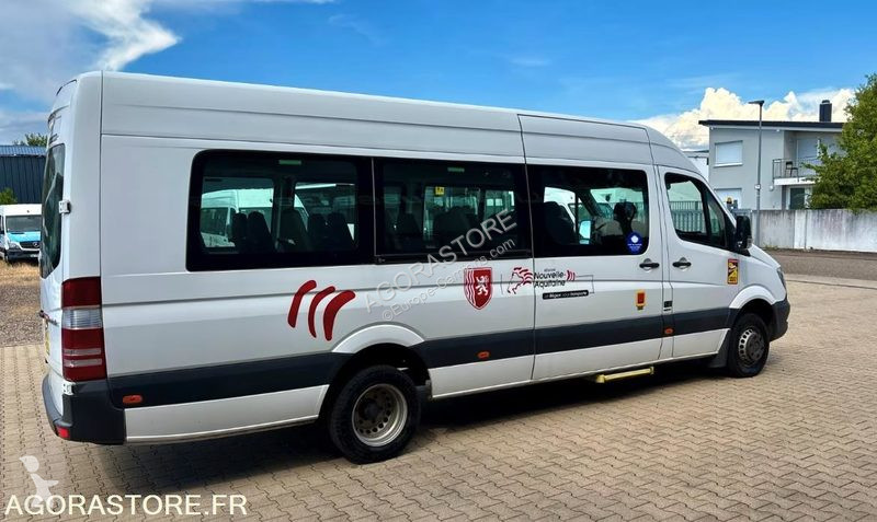 Furgoneta Mercedes