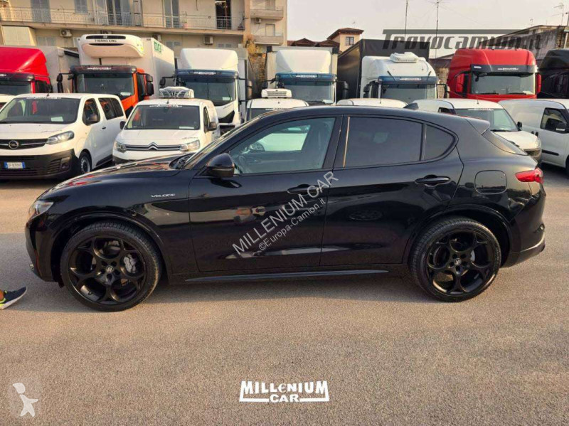 Véhicule utilitaire  STELVIO VELOCE TOTAL BLACK...