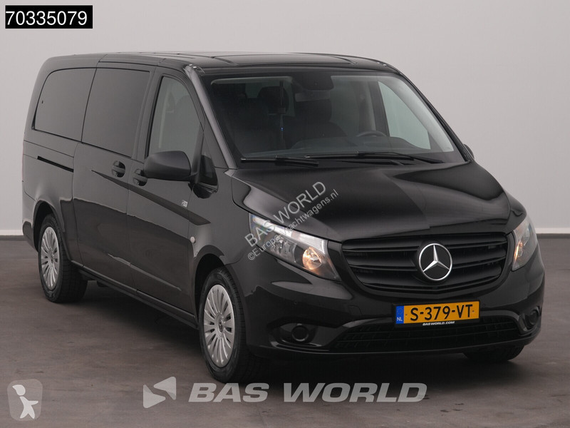 Лекотоварен автомобил Mercedes 114...