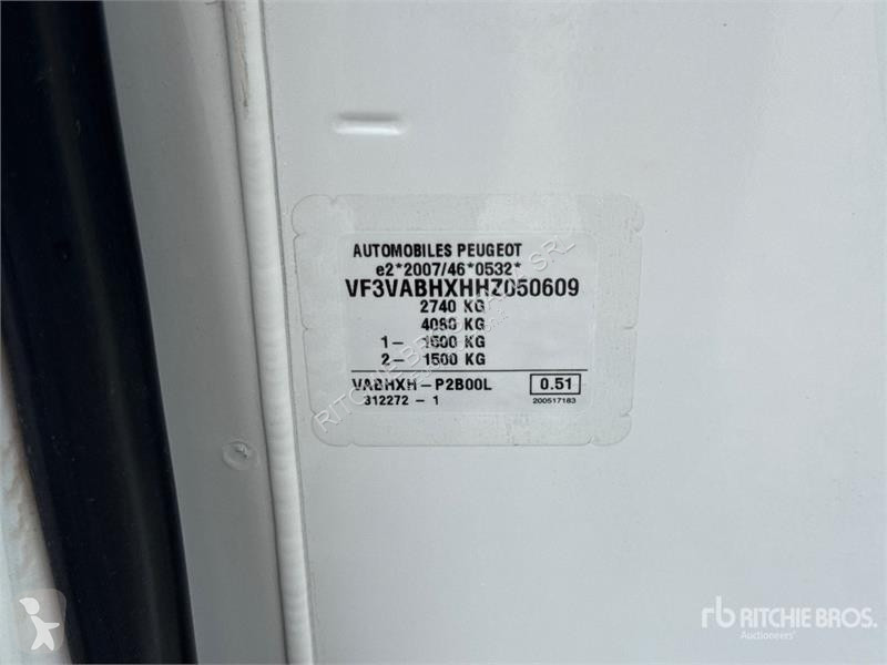 Veículo utilitário Peugeot 1.6 BlueHDI Premium...