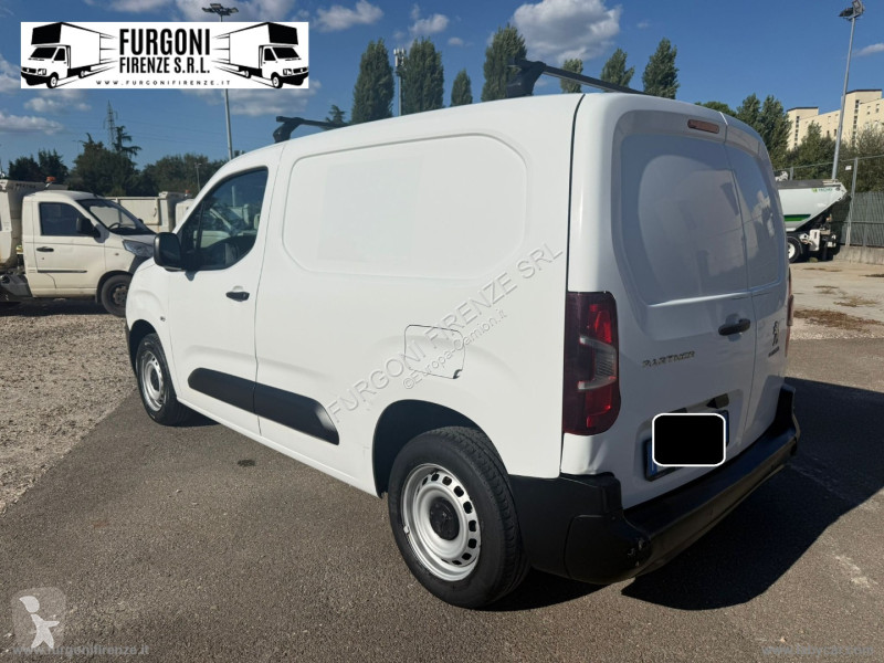 Autobus Peugeot BlueHDi 100 PC Furg. Pro