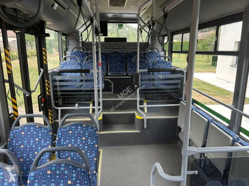 Isuzu Novociti Life bus