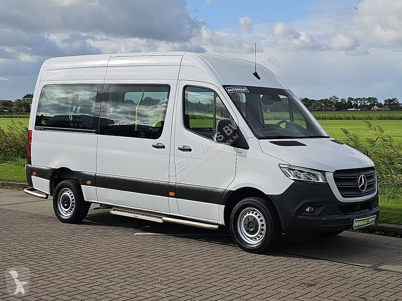 Véhicule utilitaire Mercedes 314 9 persoons LED...