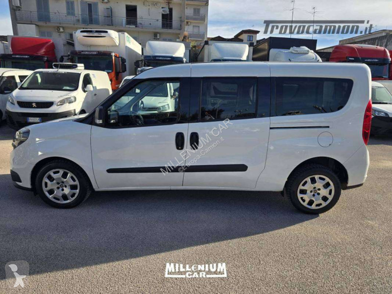 Véhicule utilitaire Fiat DOBLÒ MAXI 5 POSTI...