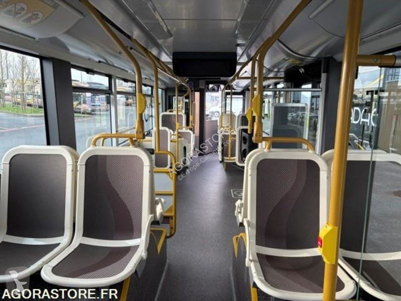 Autóbusz Solaris URBINO 12