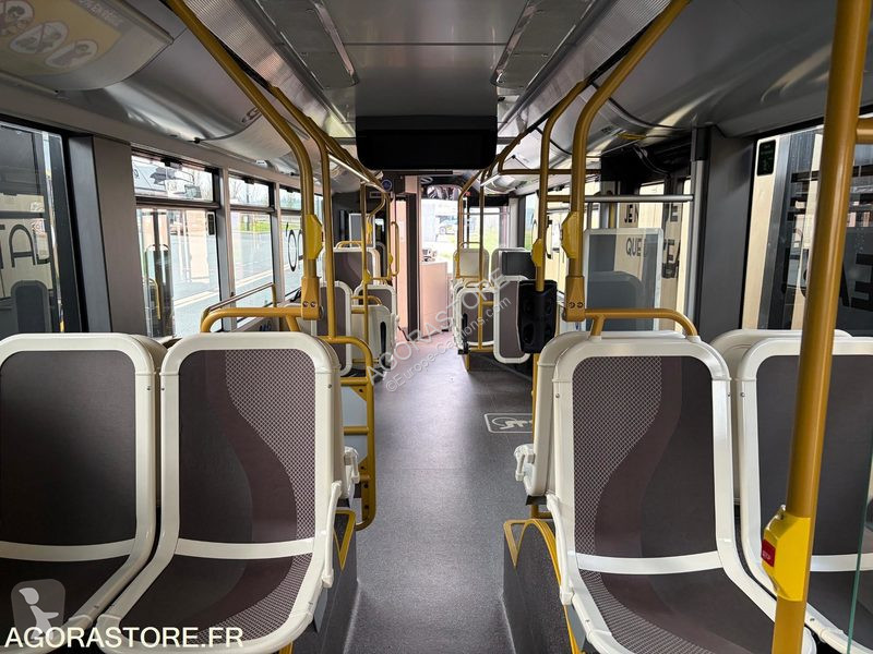 Autóbusz Solaris URBINO 12
