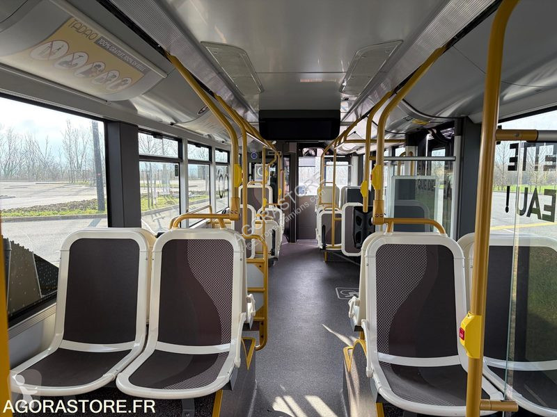 Autóbusz Solaris URBINO 12