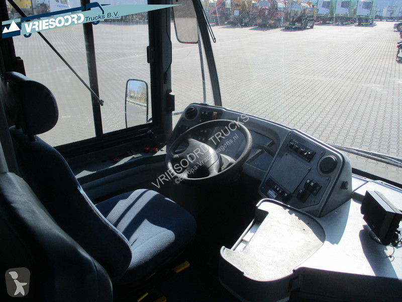 Autobussen  200