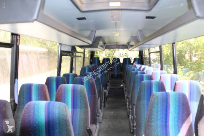 Autobuz Renault MEDIUM