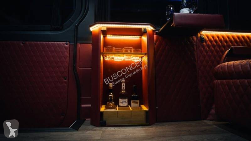 Buss Mercedes 319 high class 4+2