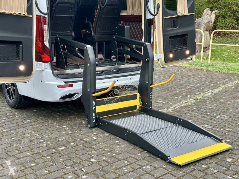 Autobus Mercedes Cuby 8+1 electrique ascenseur