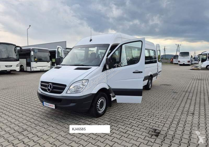 Autobuz Mercedes