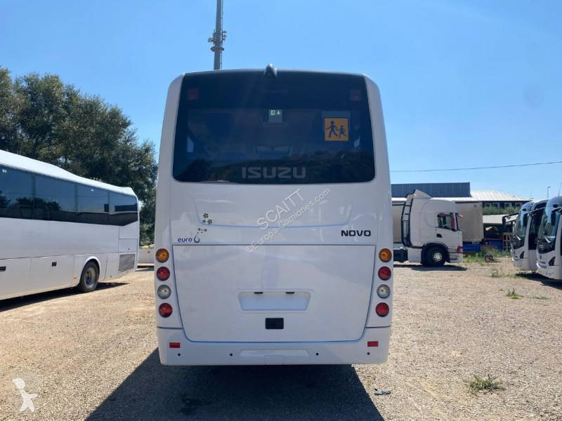 Camioneta Isuzu Novo Nees