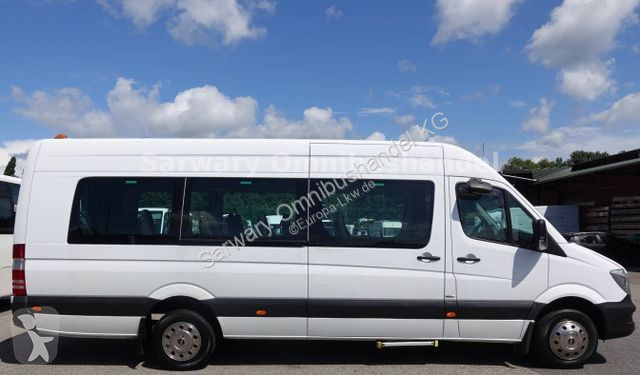 Autobuz Mercedes 513...