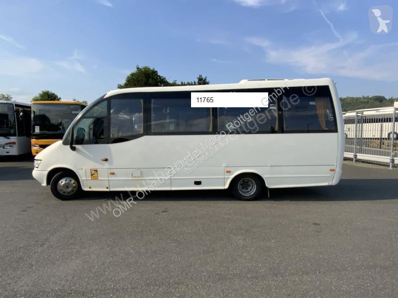 Autobús Iveco 65C17