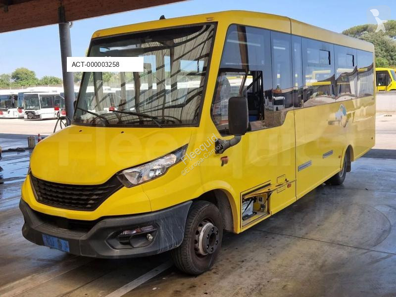 باص Iveco Indcar