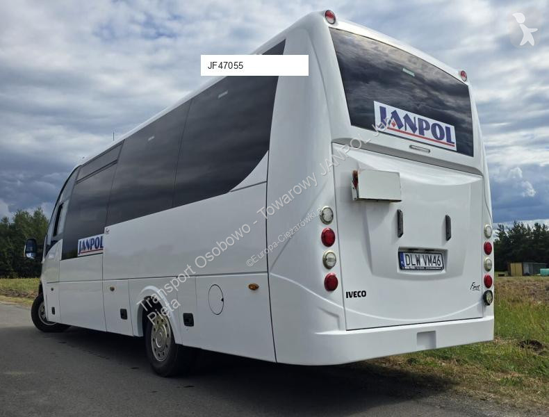 Camioneta Iveco FIRST