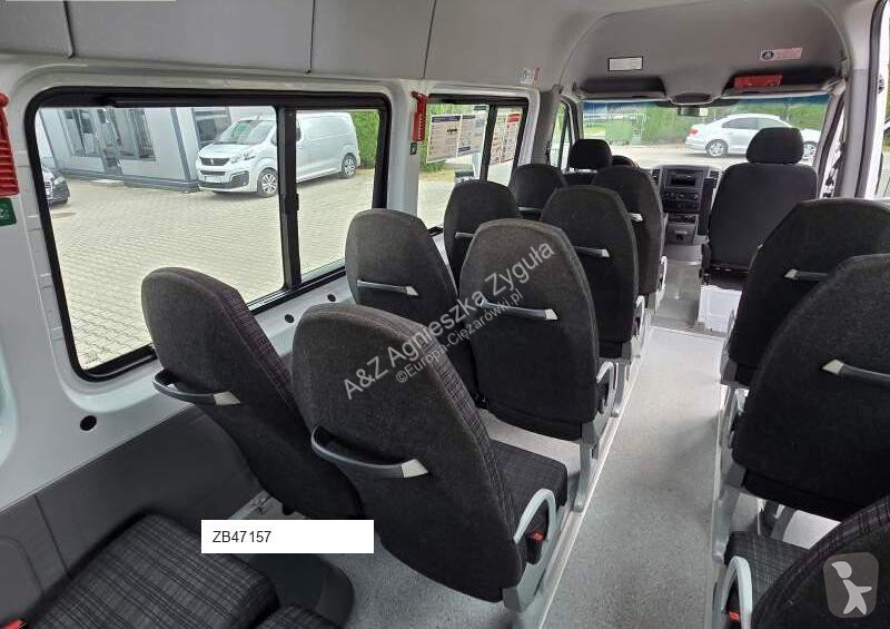 Autobuz Mercedes