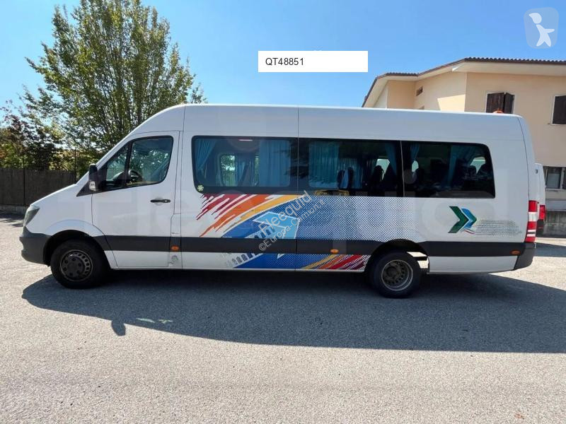 باص Mercedes