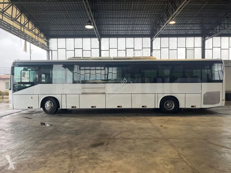 باص Iveco Recreo