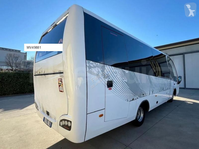باص Iveco