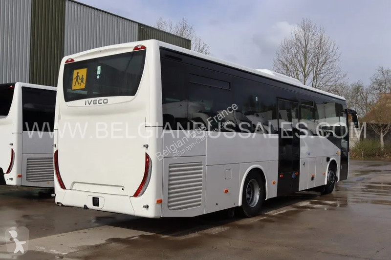 باص Iveco 10.8m Pop / Double middle door / Lift...