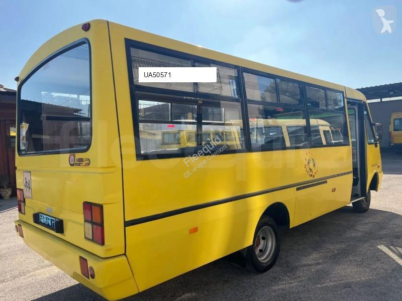 باص Iveco Cacciamali