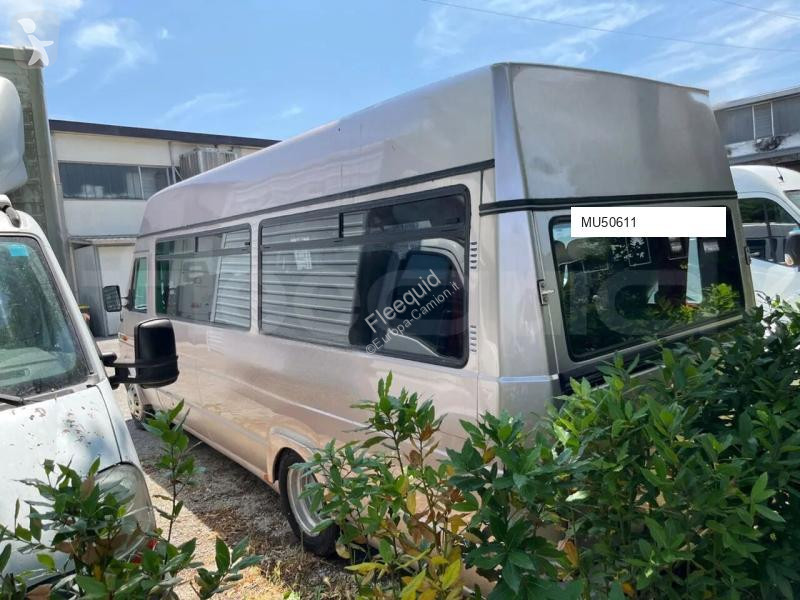 باص Iveco