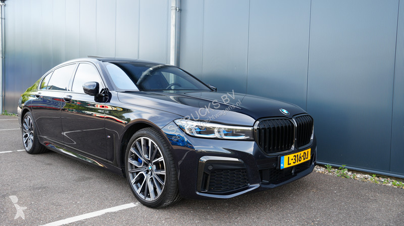 Autobús BMW xDrive Hybrid 6-cyl 745LE