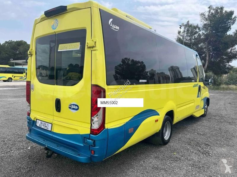 باص Iveco Ferqui
