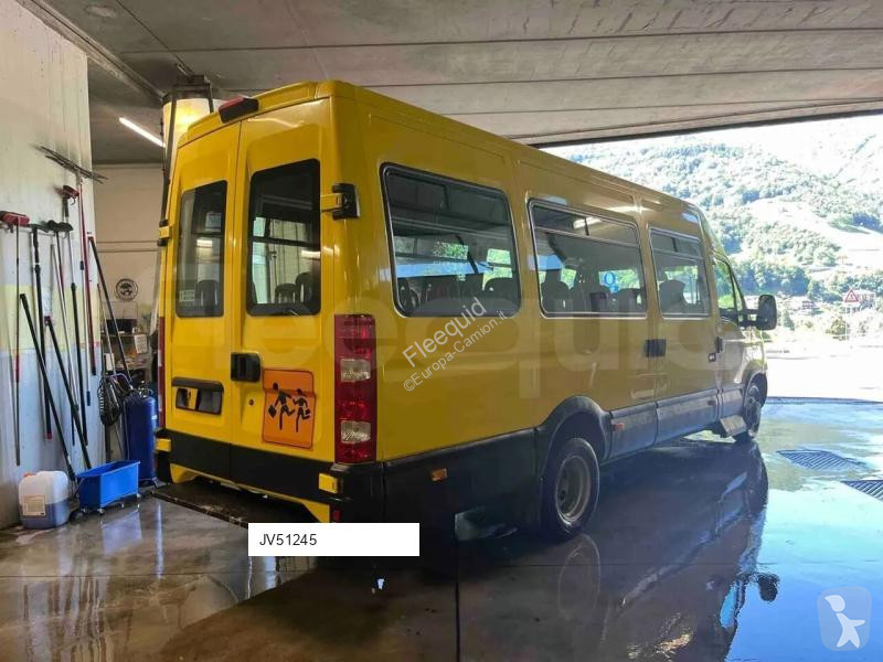 باص Iveco